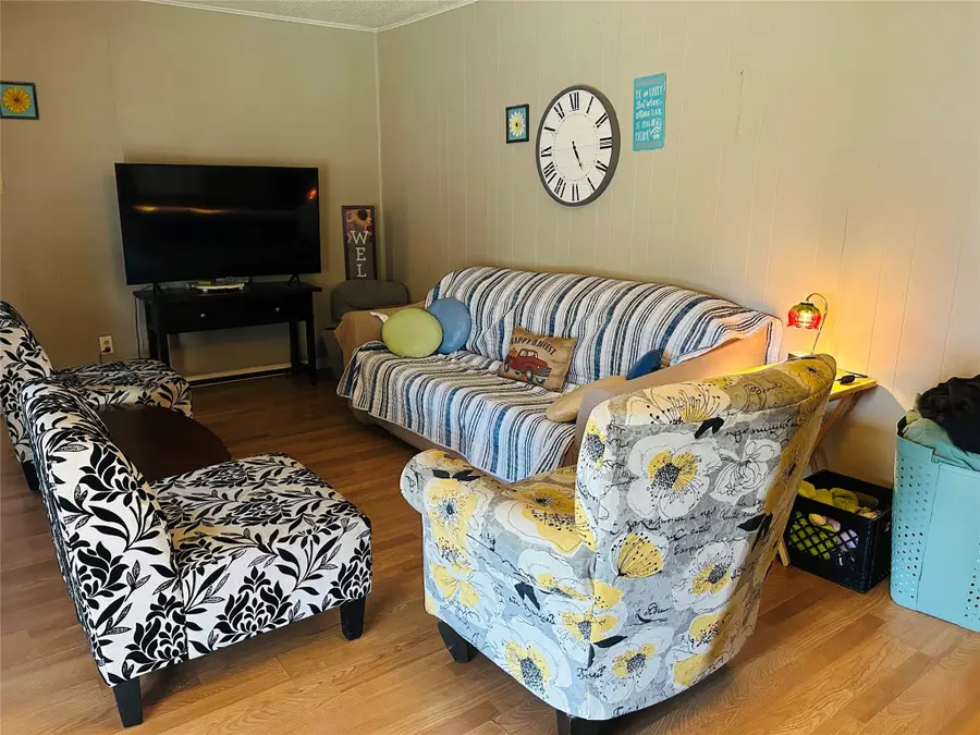 4425 Wedgmont Circle S, Fort Worth, TX 76133 - Image #3