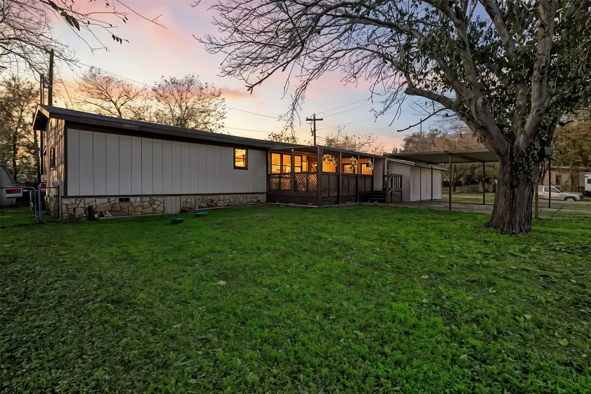 5528 Lake View Drive, Granbury, TX 76048 - #1