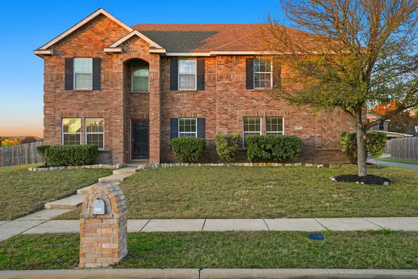 700 Locustberry, Red Oak, TX 75154