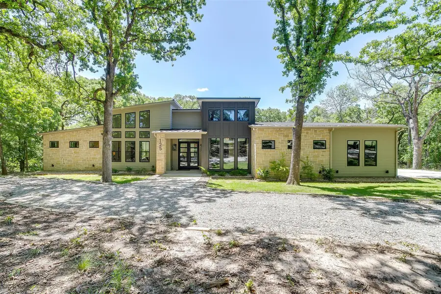 125 Red Oak Drive, Decatur, TX 76234 - Image #2