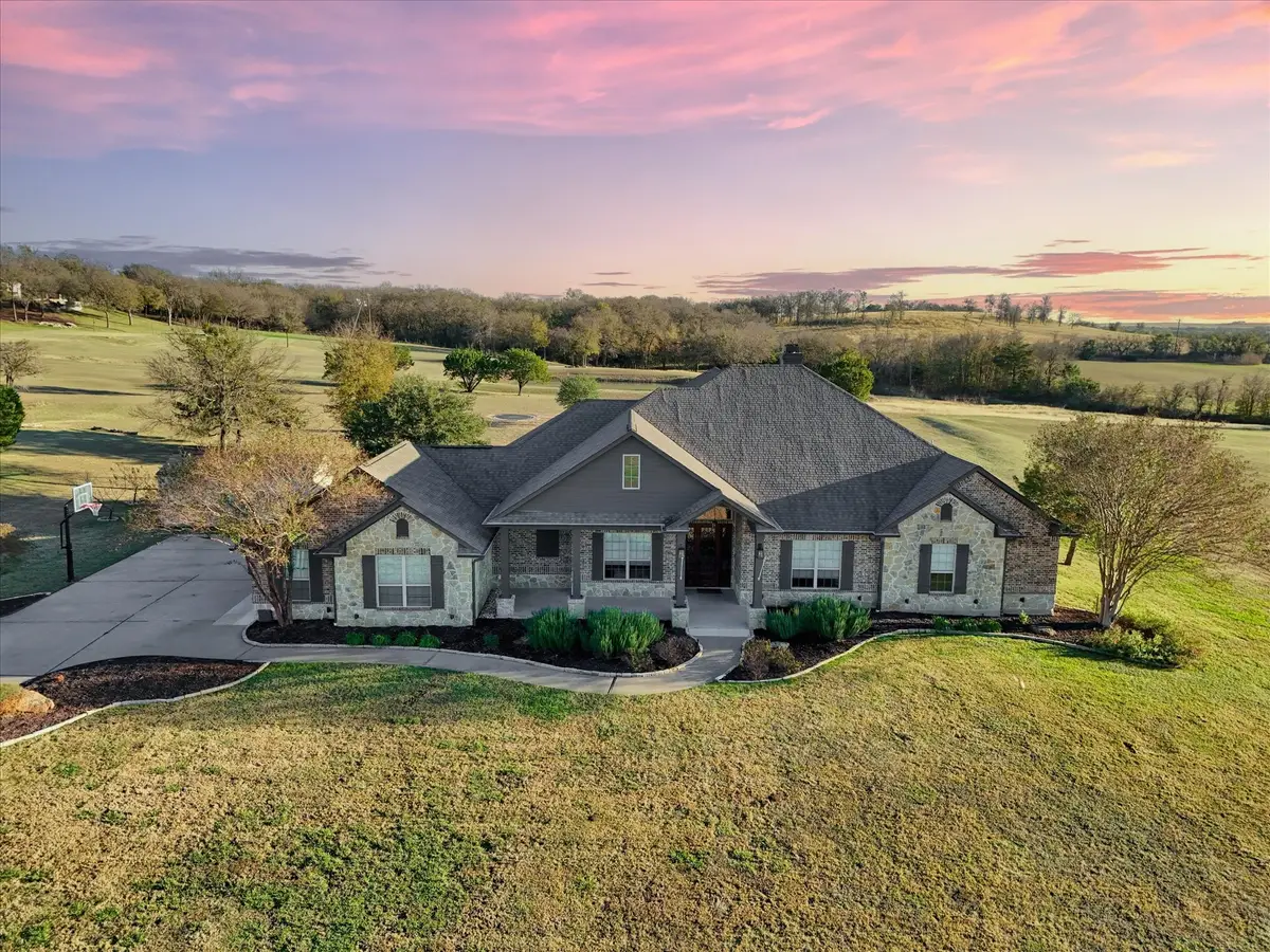 500 Hunters Meadow Drive, Lorena, TX 76655 - Image #1