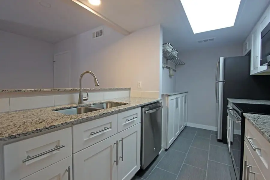 12816 Midway Road #2049, Dallas, TX 75244 - Image #3