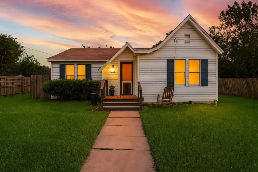 207 California Street E, Sulphur Springs, TX 75482 - Image #2