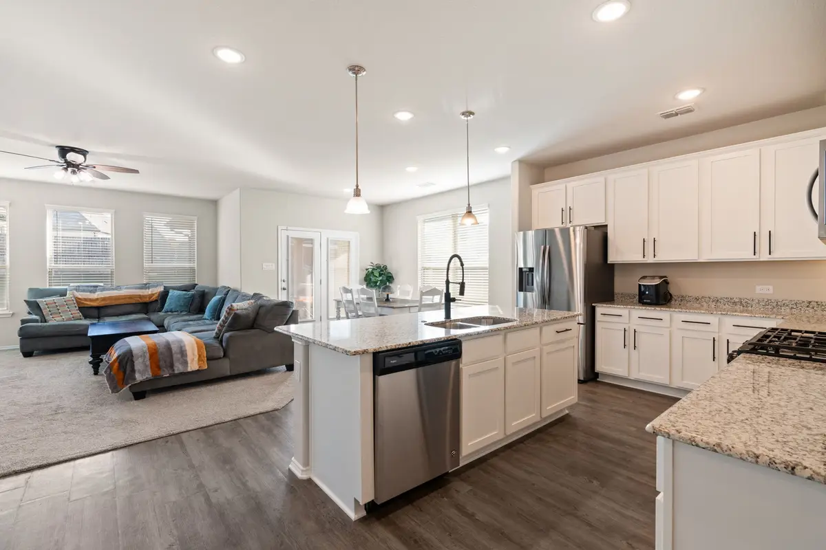 428 Green Hill Drive, Waxahachie, TX 75167 - Image #1