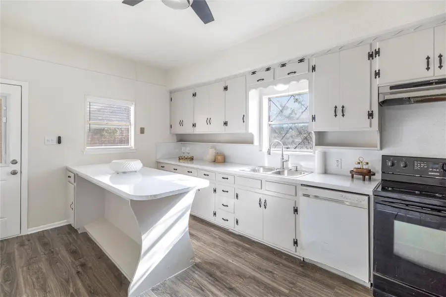 160 Harmony Road, Weatherford, TX 76087 - Image #3