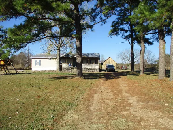 3665 County Road 2205, Ivanhoe, TX 75447