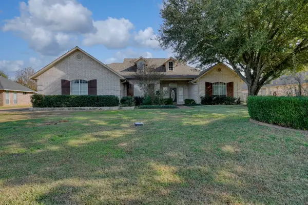 215 Clubview Drive, Hideaway, TX 75771