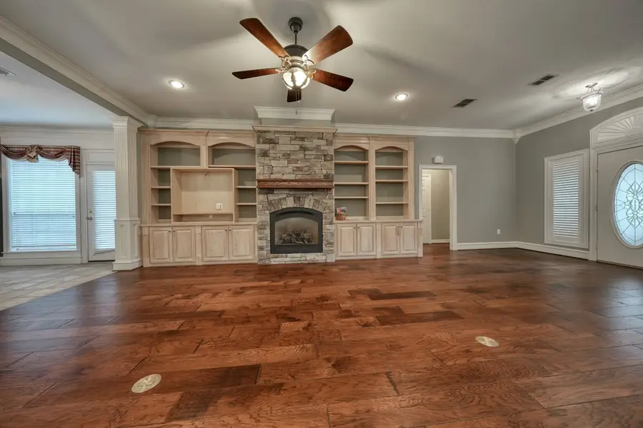 215 Clubview Drive, Hideaway, TX 75771 - Image #3