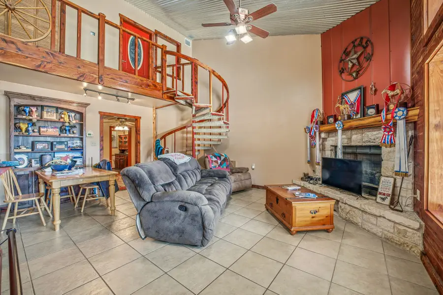 4286 County Road 156, Bluff Dale, TX 76433 - Image #3