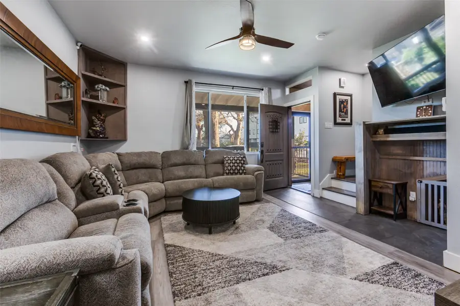 1529 Seegar Street, Dallas, TX 75215 - Image #3