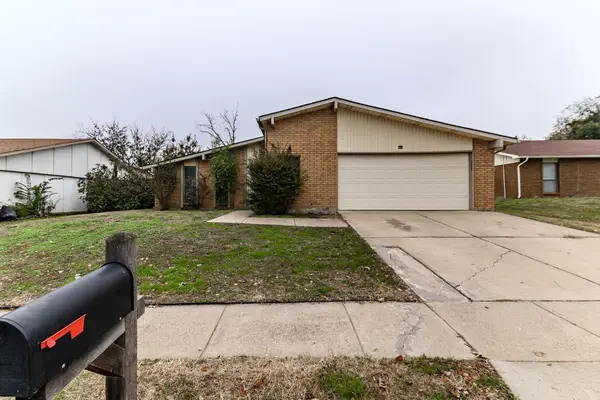 3510 Chamberland Drive, Arlington, TX 76014