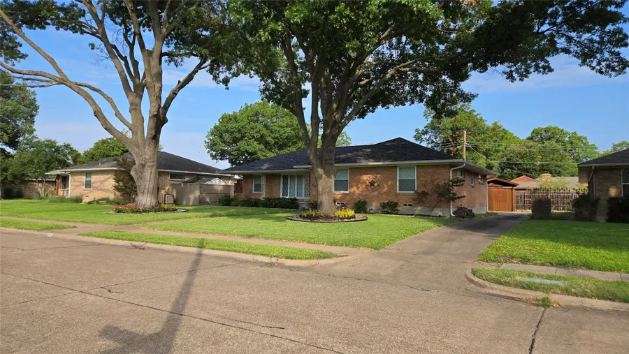 905 Daventry Drive, Garland, TX 75040 - Image #2