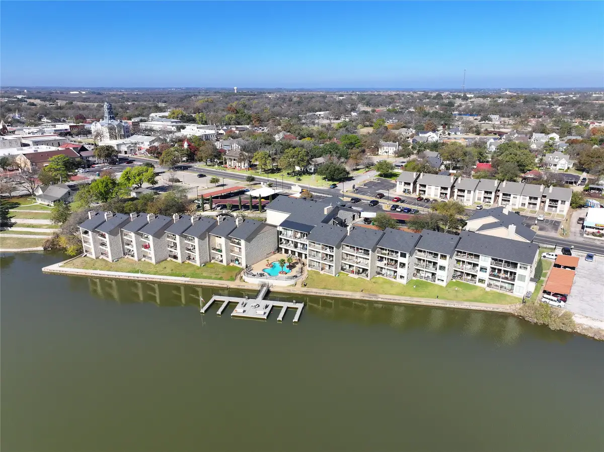 401 E Pearl Street #2204, Granbury, TX 76048 - Image #1