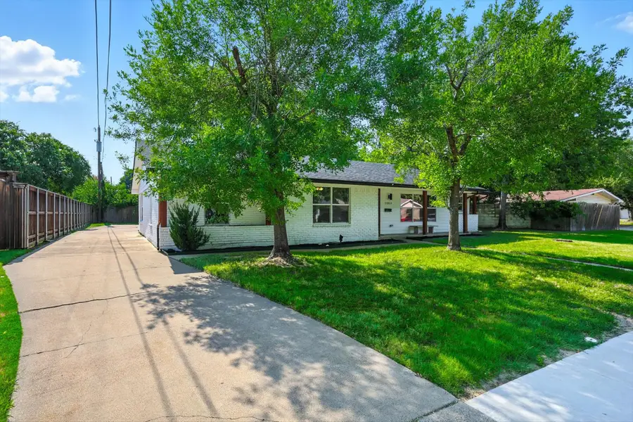 1009 Walnut Street, Irving, TX 75060 - Image #2