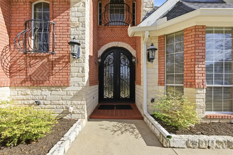 1110 Mccampbell Road, Mansfield, TX 76063 - Image #2