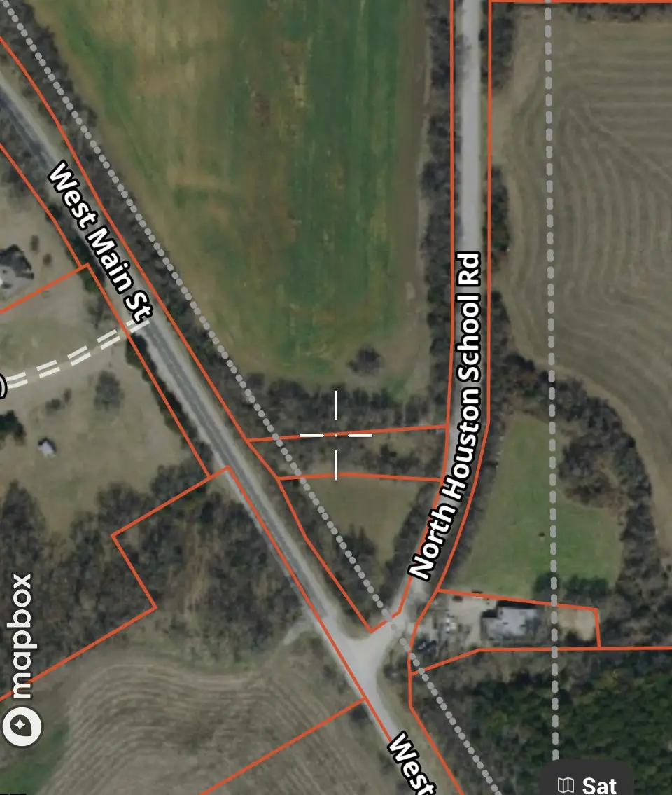 215 N Houston School Road, Lancaster, TX 75146 - Image #1