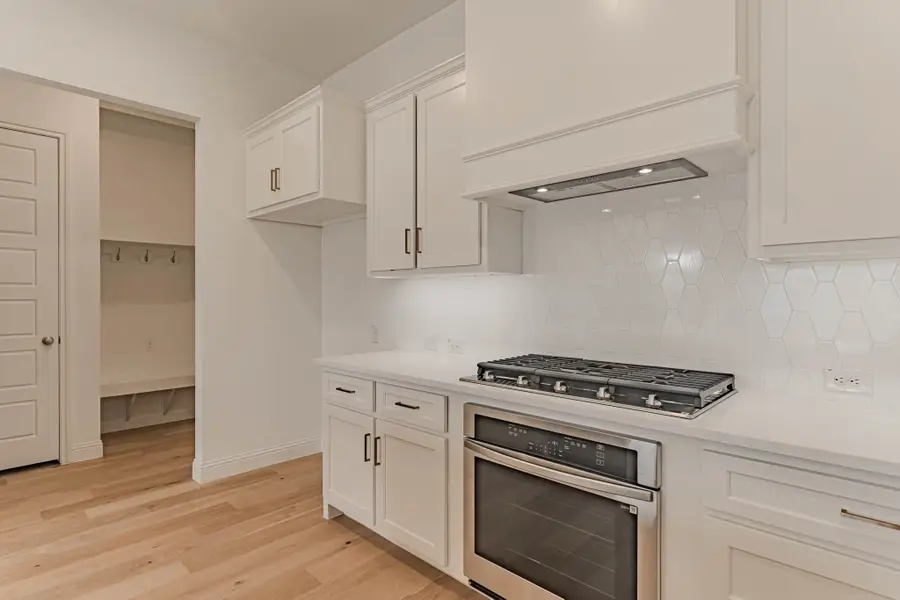 346 Nursery Lane, Fort Worth, TX 76114 - Image #2