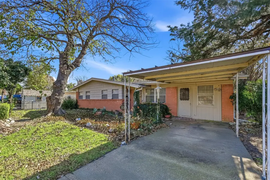 206 W Ridgewood Drive, Garland, TX 75041 - Image #2