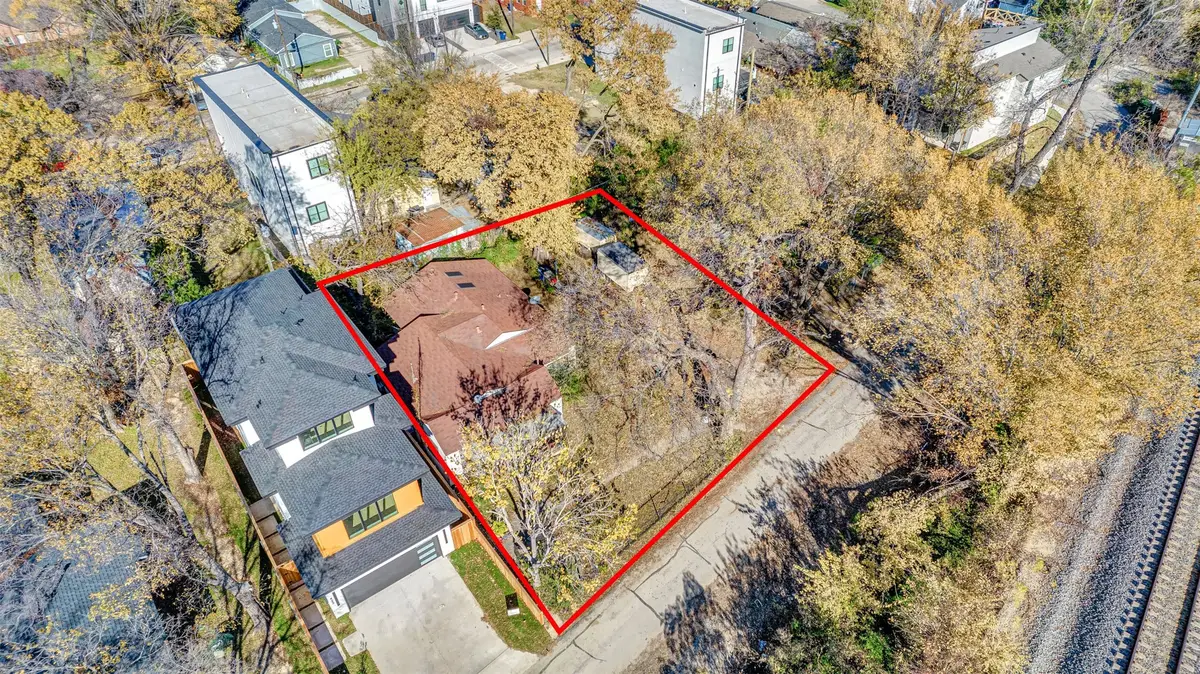 917 Walkway Street, Dallas, TX 75212 - Image #1