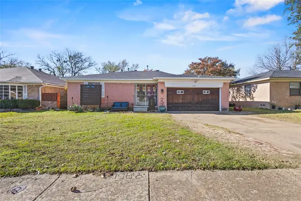 2219 Mccutcheon Lane, Dallas, TX 75227