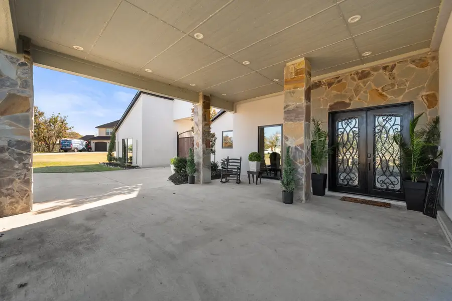 1130 The Shores Drive, Corsicana, TX 75109 - Image #2