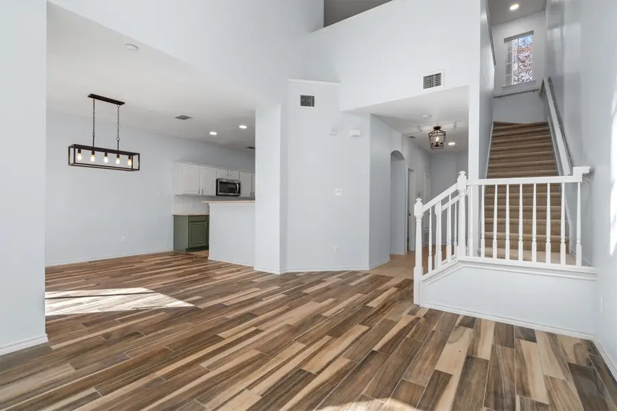 244 Turnberry Lane, Lewisville, TX 75067 - Image #2