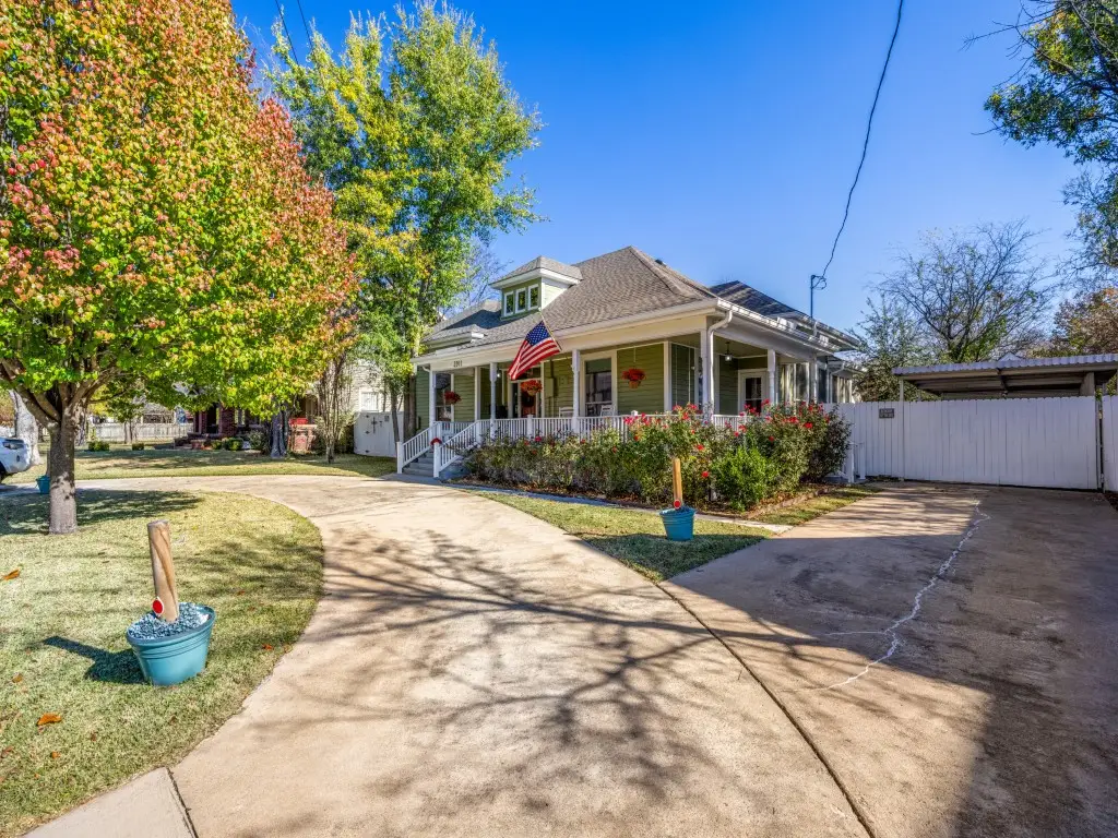 3911 Stonewall Street, Greenville, TX 75401 - Image #1