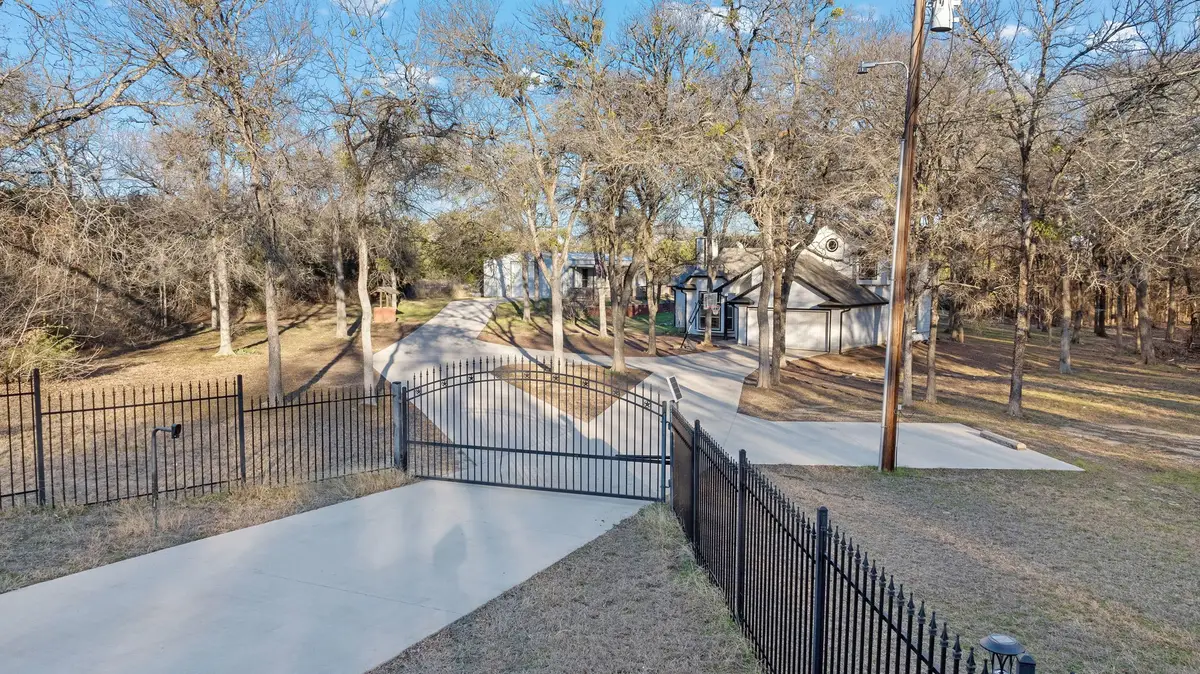 717 Mary Drive, Weatherford, TX 76085 - Image #1