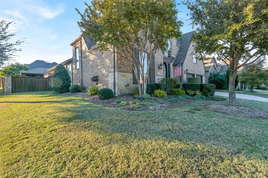 1001 W Bluff Way, Roanoke, TX 76262 - Image #3