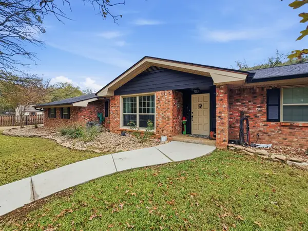 206 Navajo Trail, Hamilton, TX 76531