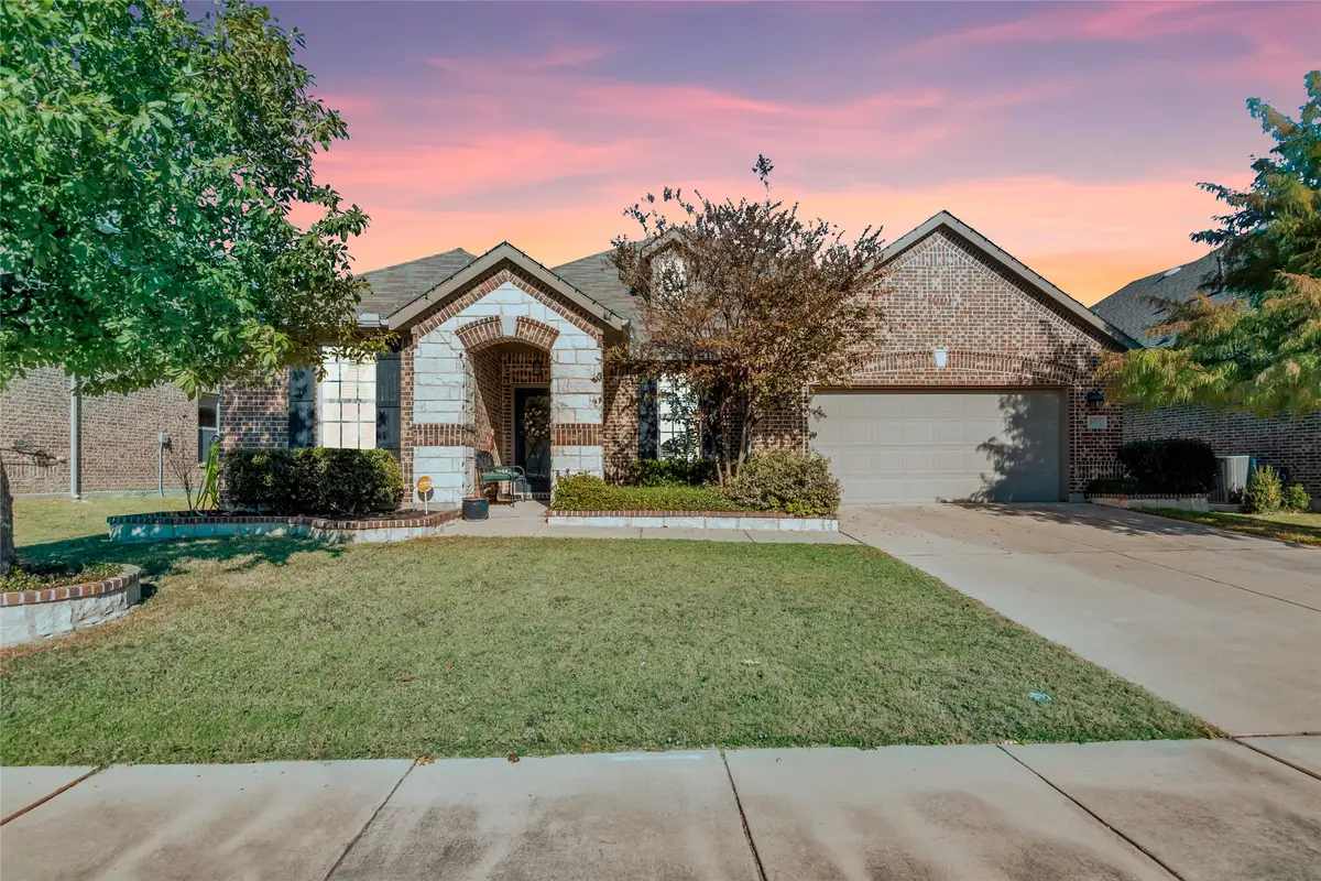 1012 Sweeping Butte Drive, Fort Worth, TX 76052 - Image #1