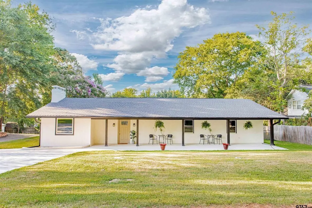 613 Northgate Drive, Lindale, TX 75771 - Image #1