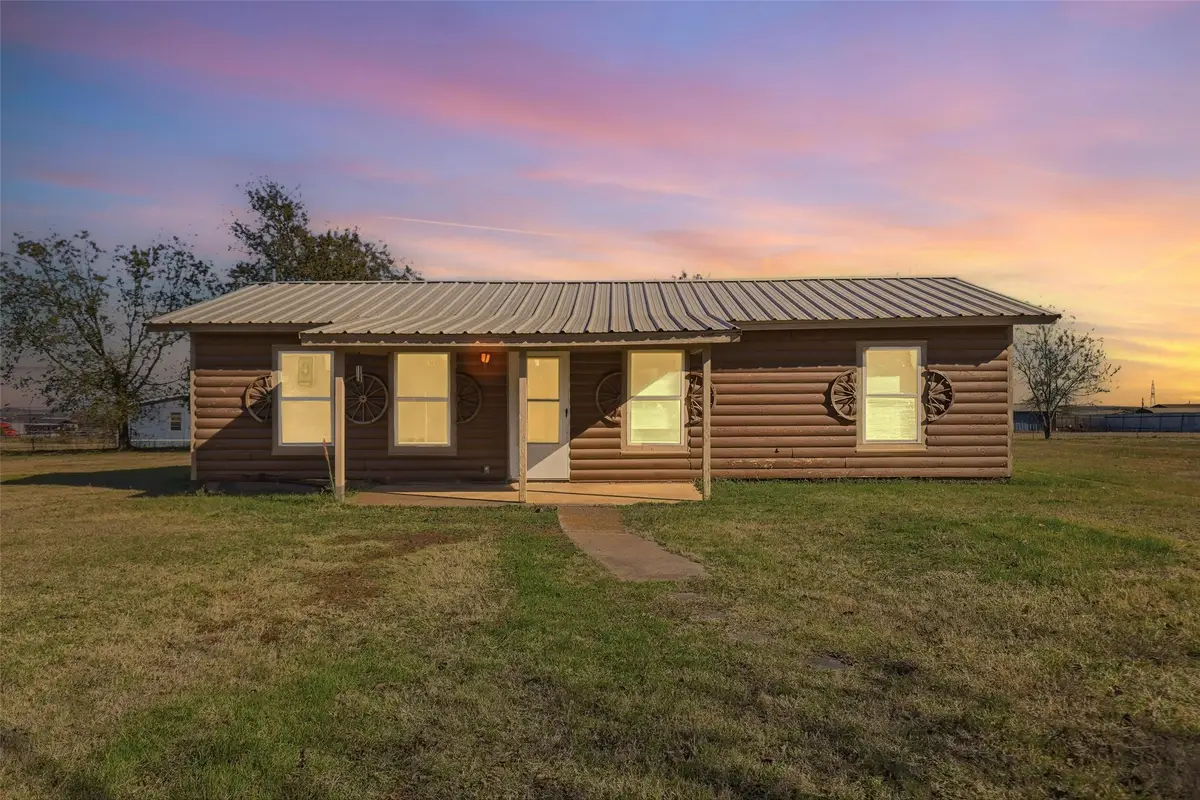 3822 Ragged Rock Court, Joshua, TX 76058 - Image #1