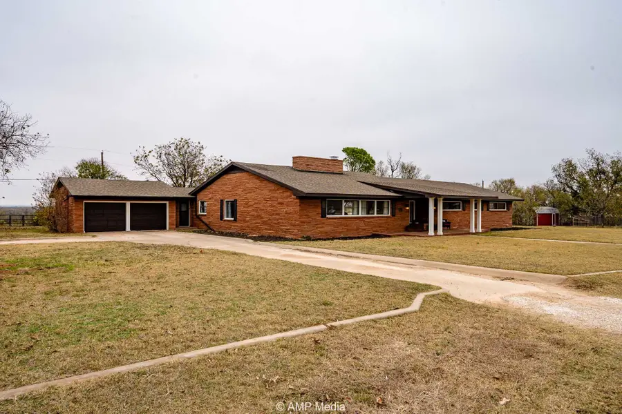 1503 E Wells Street, Stamford, TX 79553 - Image #3