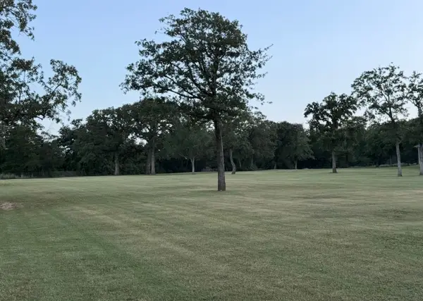 1044 Private Road 7039, Lexington, TX 78947