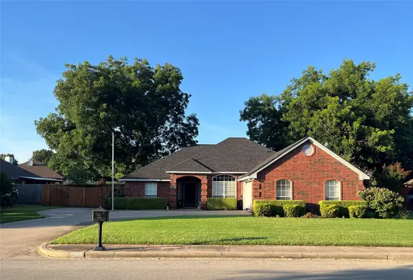 2110 Sagewood Drive, Weatherford, TX 76087