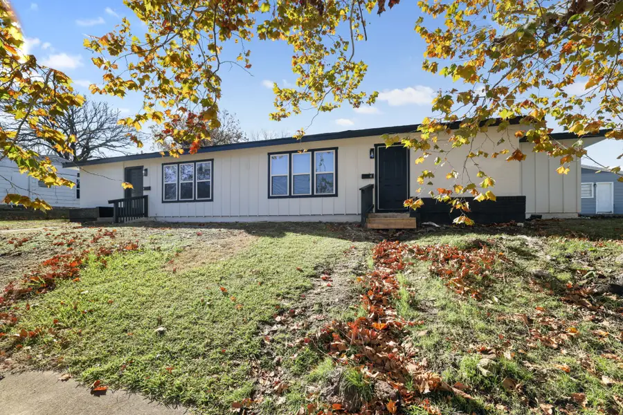 36 Twining Drive, Denison, TX 75020 - Image #2