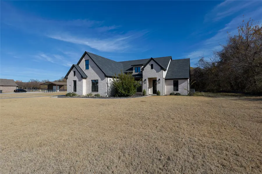 230 Odell Road, Springtown, TX 76082 - Image #2