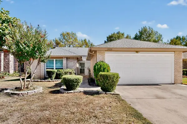2426 Sutton Drive, Arlington, TX 76018