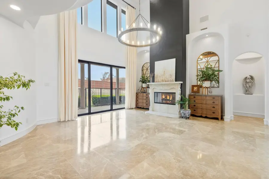 217 Steeplechase Drive, Irving, TX 75062 - Image #3