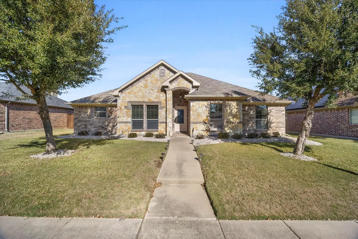 300 Regal Court, Royse City, TX 75189 - Image #1