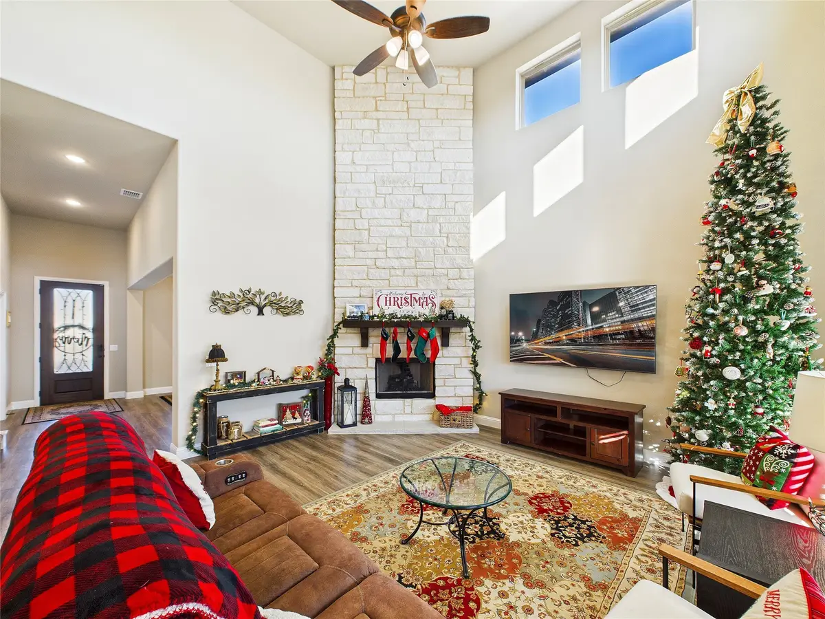 309 Pineview Lane, Ponder, TX 76259 - Image #1