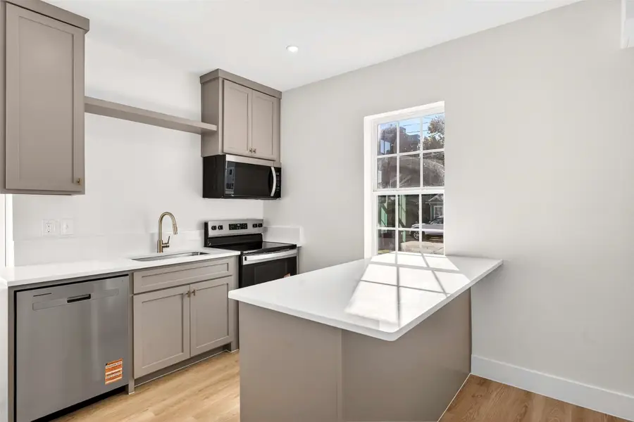 439 W 9th Street #2, Dallas, TX 75208 - Image #3