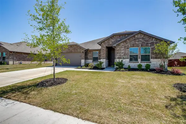 1338 Elmwood Drive, Cedar Hill, TX 75104