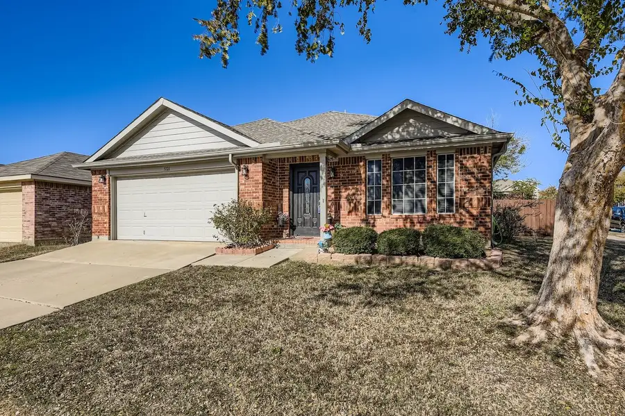 5121 Meridian Lane, Fort Worth, TX 76244 - Image #2