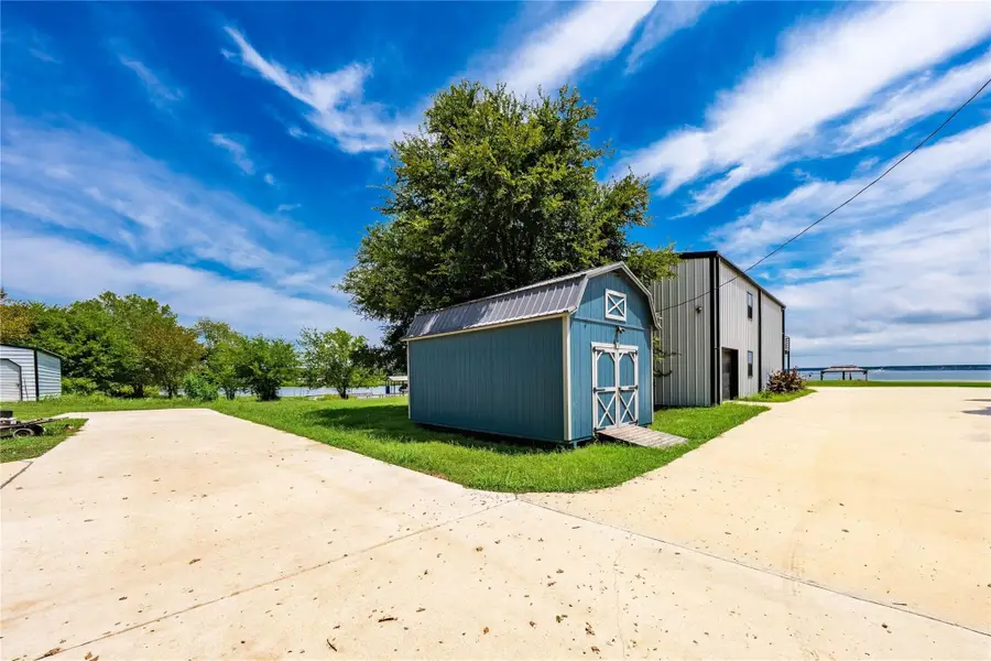 726 Lakeshore Drive, Kemp, TX 75143 - Image #2