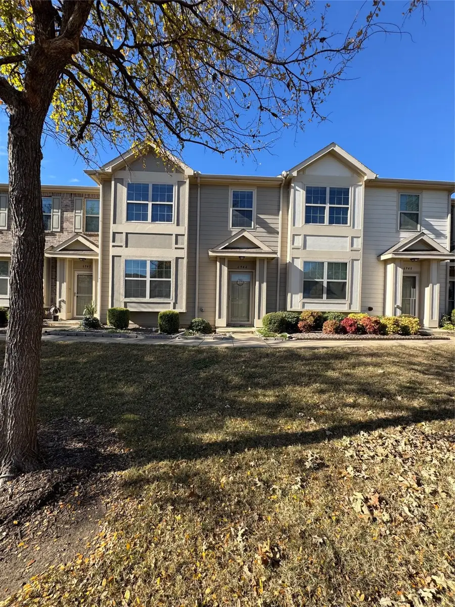 6944 Carrington Lane, Fort Worth, TX 76137 - Image #3
