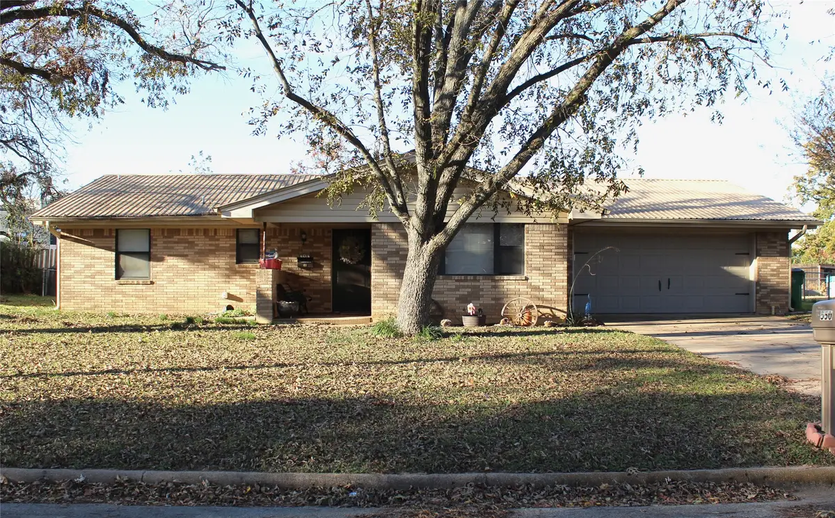 550 N Charlotte Avenue, Stephenville, TX 76401 - Image #1