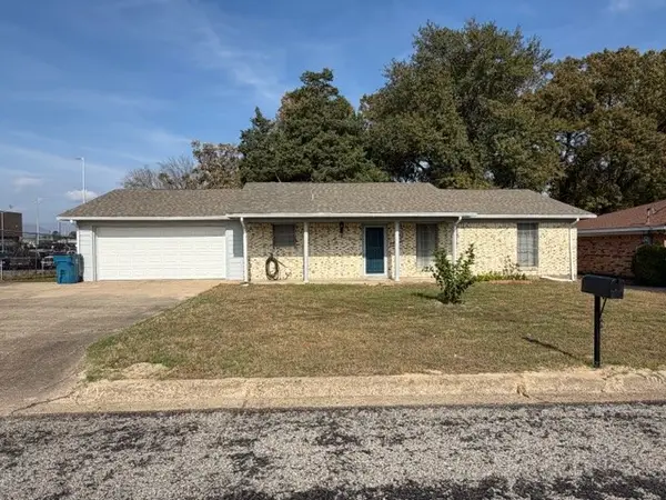 108 Brenda Drive, Mt Pleasant, TX 75455