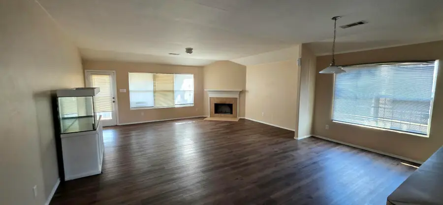 104 Idlewheat Lane, Dallas, TX 75241 - Image #2